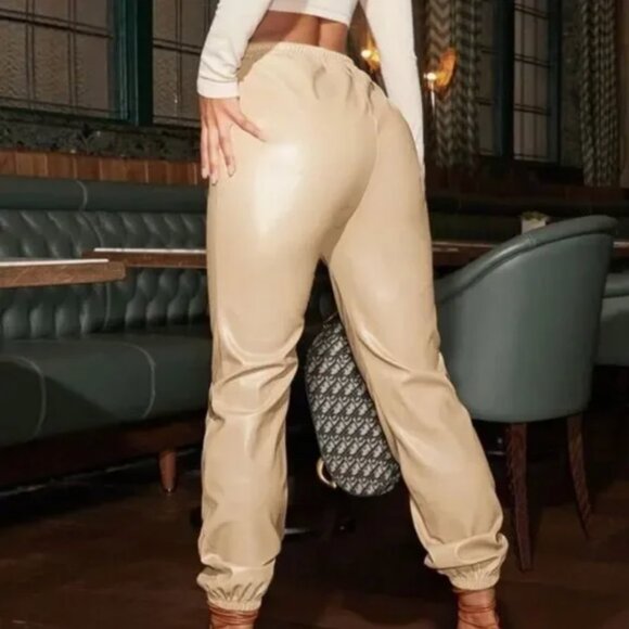 21 Saints Women's Faux leather Cream High Rise Ankle Jogger Pants Size S - Picture 2 of 8